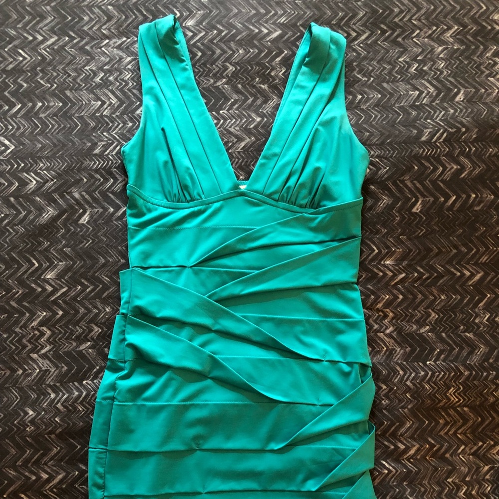 Blue fitted cocktail dress